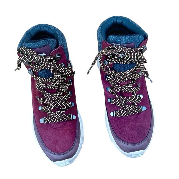 Sorel Women's Kinetic Breakthru Sneaker Boot in Purple Size 8 - Picture 3 of 9